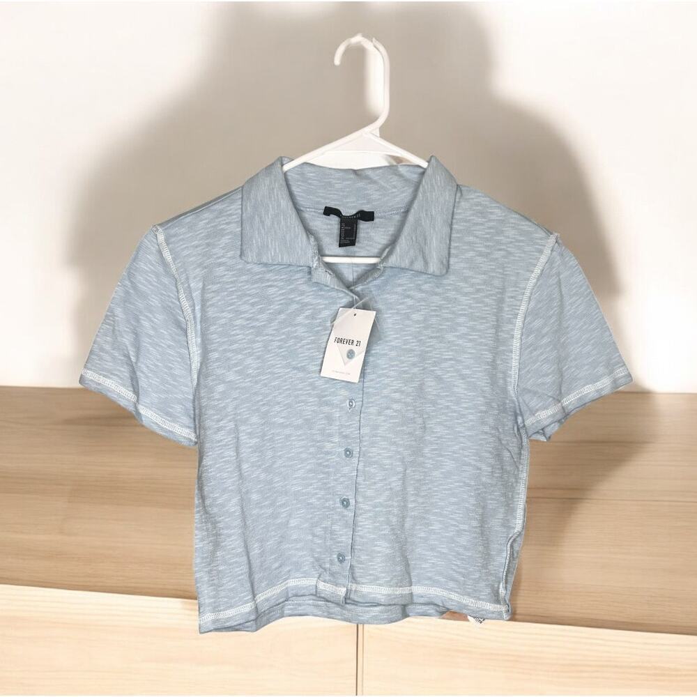 ☀️Forever 21 Light Blue Cropped Short Sleeve Button Front Polo Shirt Size L NWT